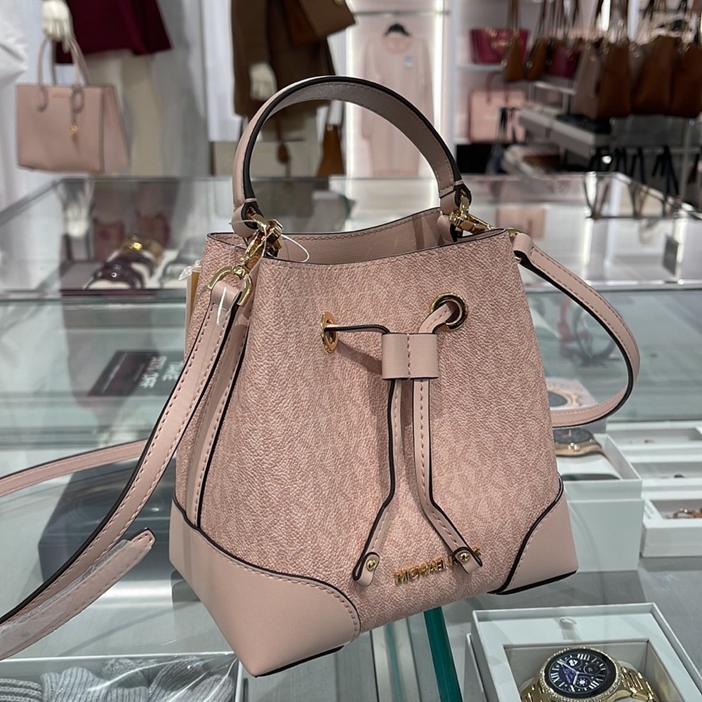 MICHAEL KORS 35F2GM9M1B MERCER SMALL BUCKET DRAWSTRING CROSSBODY
Dk Powder Blush - Picture 8 of 16